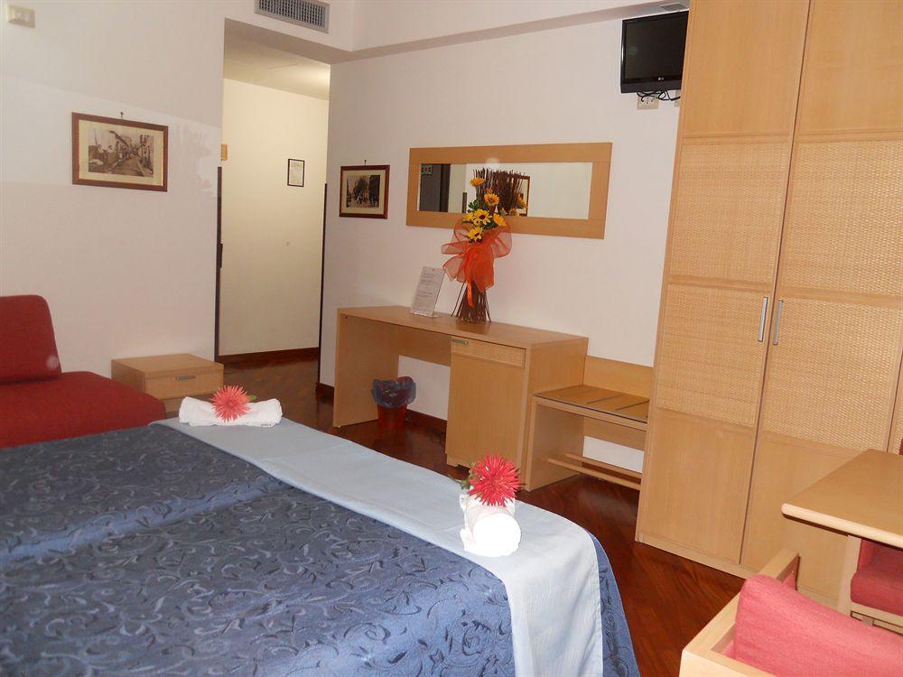 Catania Crossing B&B - Rooms & Comforts Kültér fotó