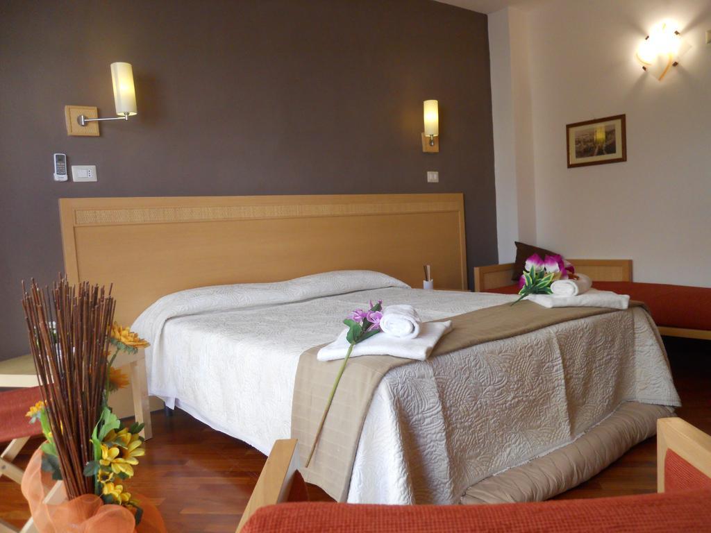 Catania Crossing B&B - Rooms & Comforts Kültér fotó